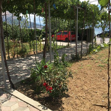 Apartment Duce Omis Exterior photo
