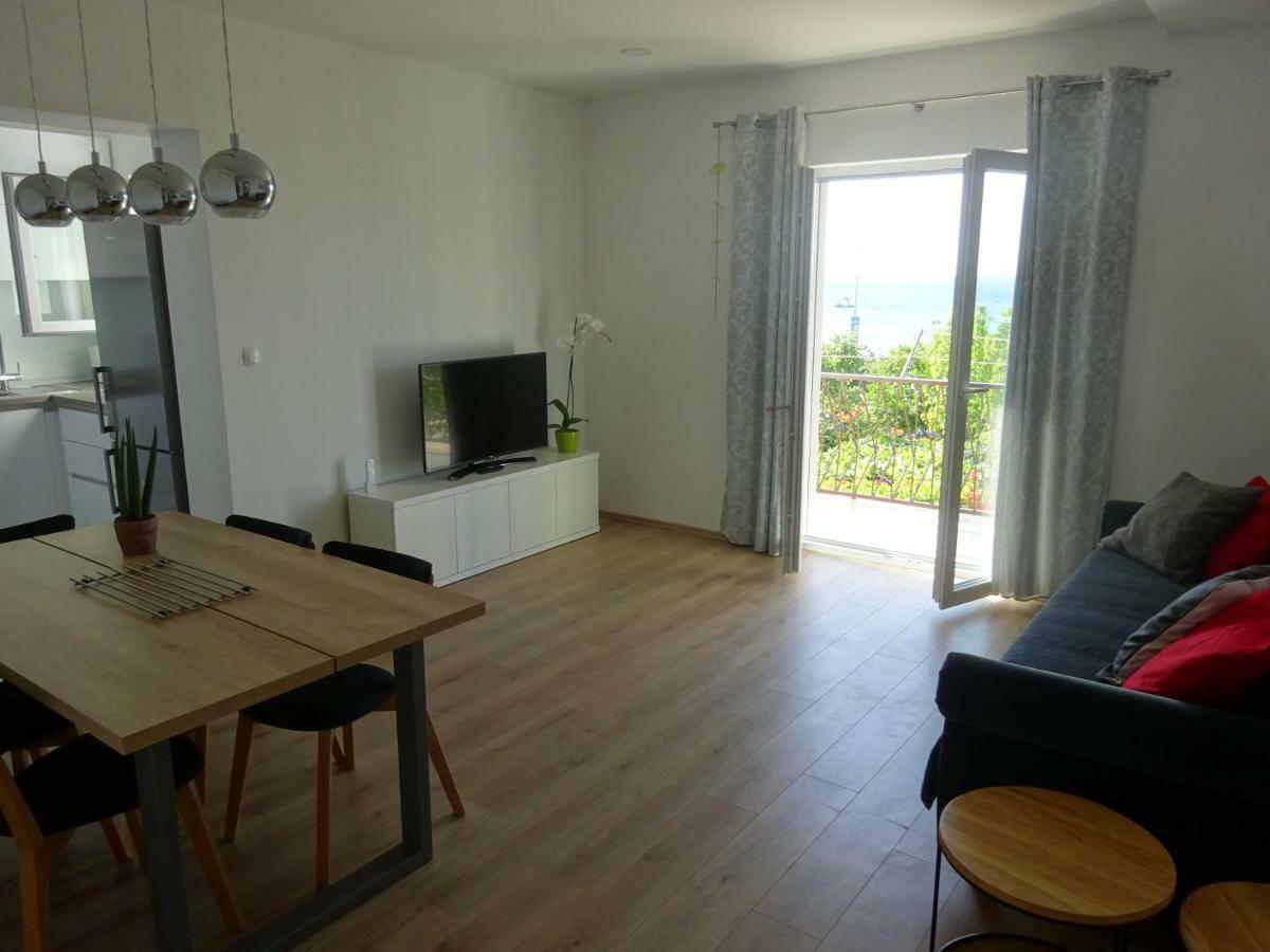 Apartment Duce Omis Exterior photo